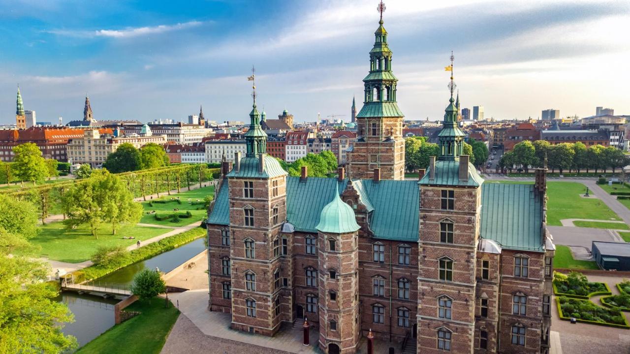 Lovely 3Br Manor Apartment 5 Min From Tivoli Gardens Copenhagen Exterior photo