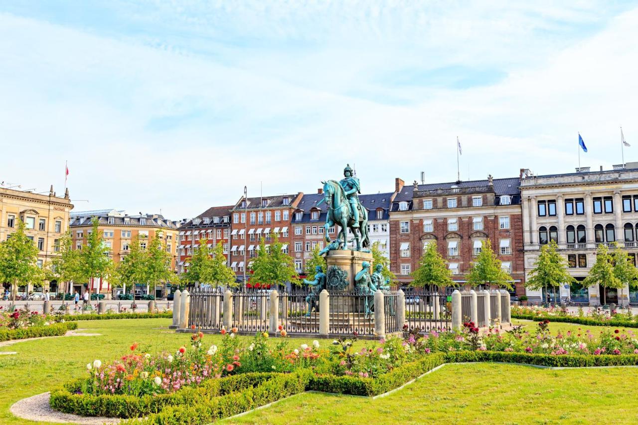 Lovely 3Br Manor Apartment 5 Min From Tivoli Gardens Copenhagen Exterior photo